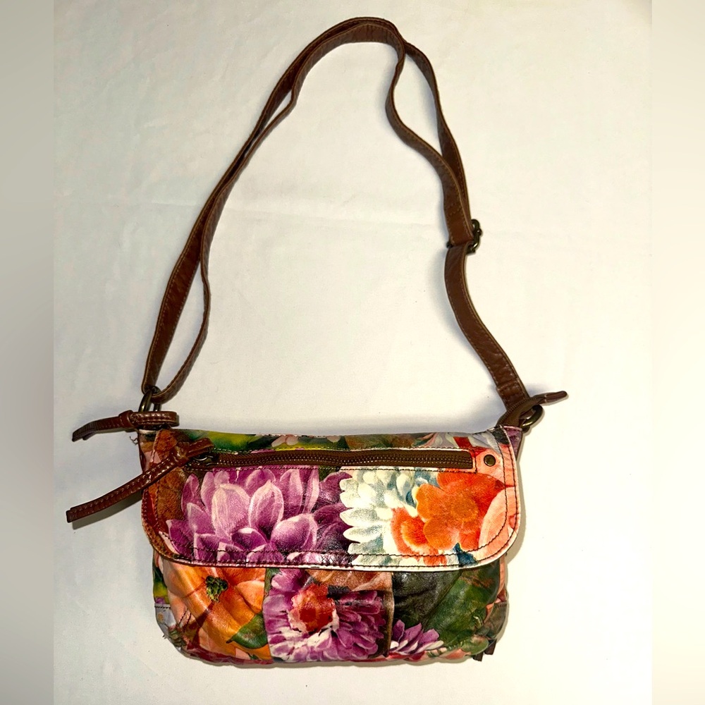 St. Johns Bay • Vintage Soft Faux Leather Floral Brown Purse Adjustable Strap